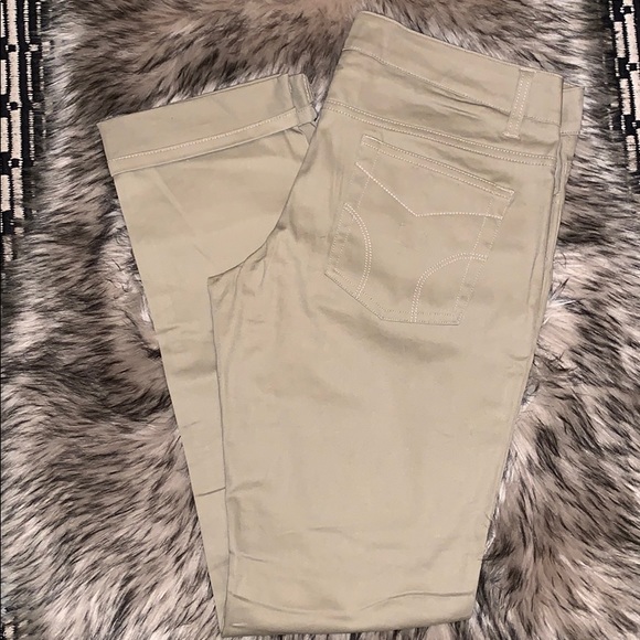 👖 NWOT. WOMENS DISTRESSED DICKIE BRAND JEANS - Picture 1 of 8